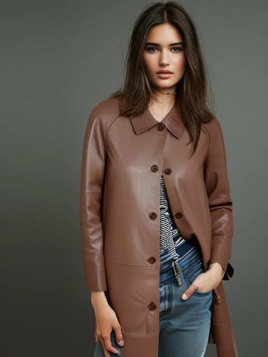 Manteau en cuir camel à col polo boutonné pour femme