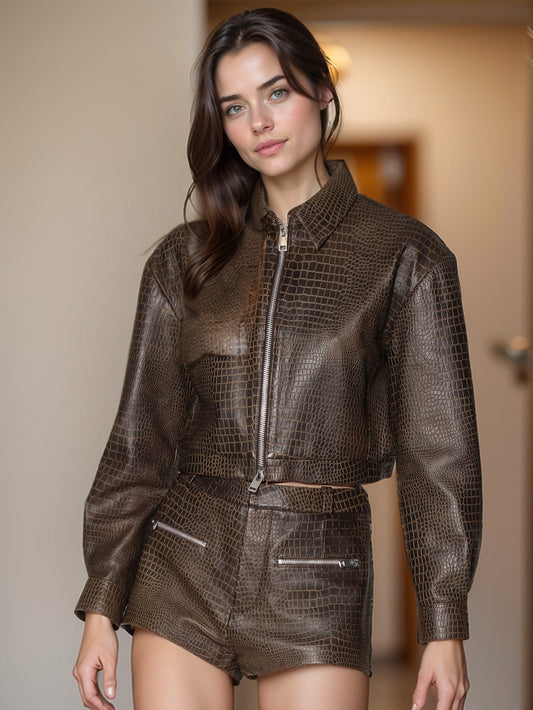 Short en cuir de luxe à texture croco