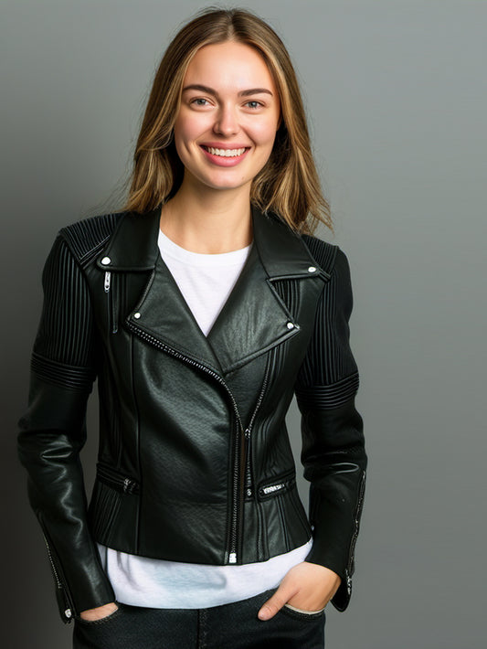 Veste moto en cuir à boutons crantés