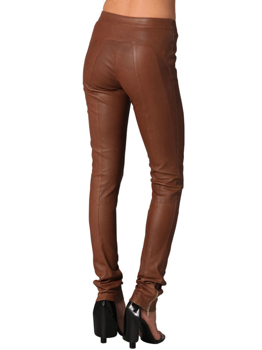 Lederhose im Formal Fit