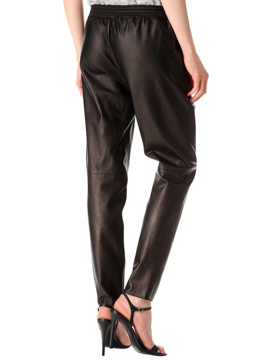 Lederhose im Jogger-Stil