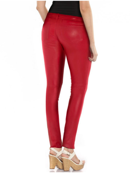 Pantalon en cuir rouge taille basse