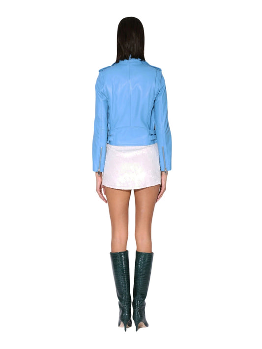 Veste en satin pelucheux avec breloque