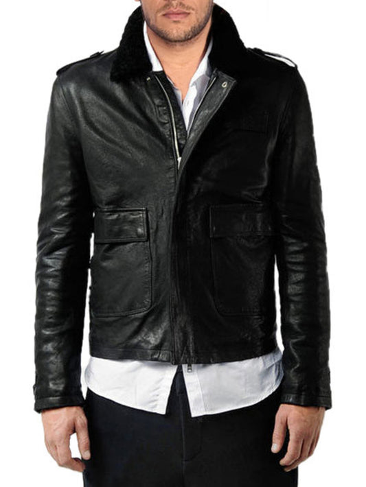 Veste en cuir à bords courts
