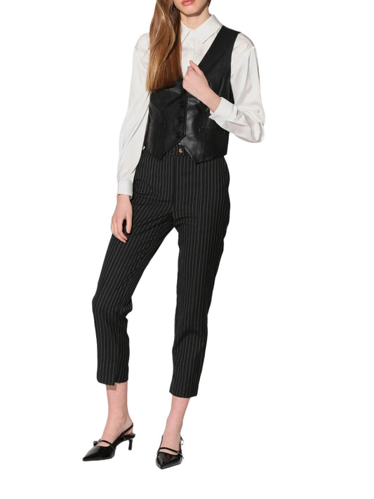 Gilet en cuir de luxe au charme élégant